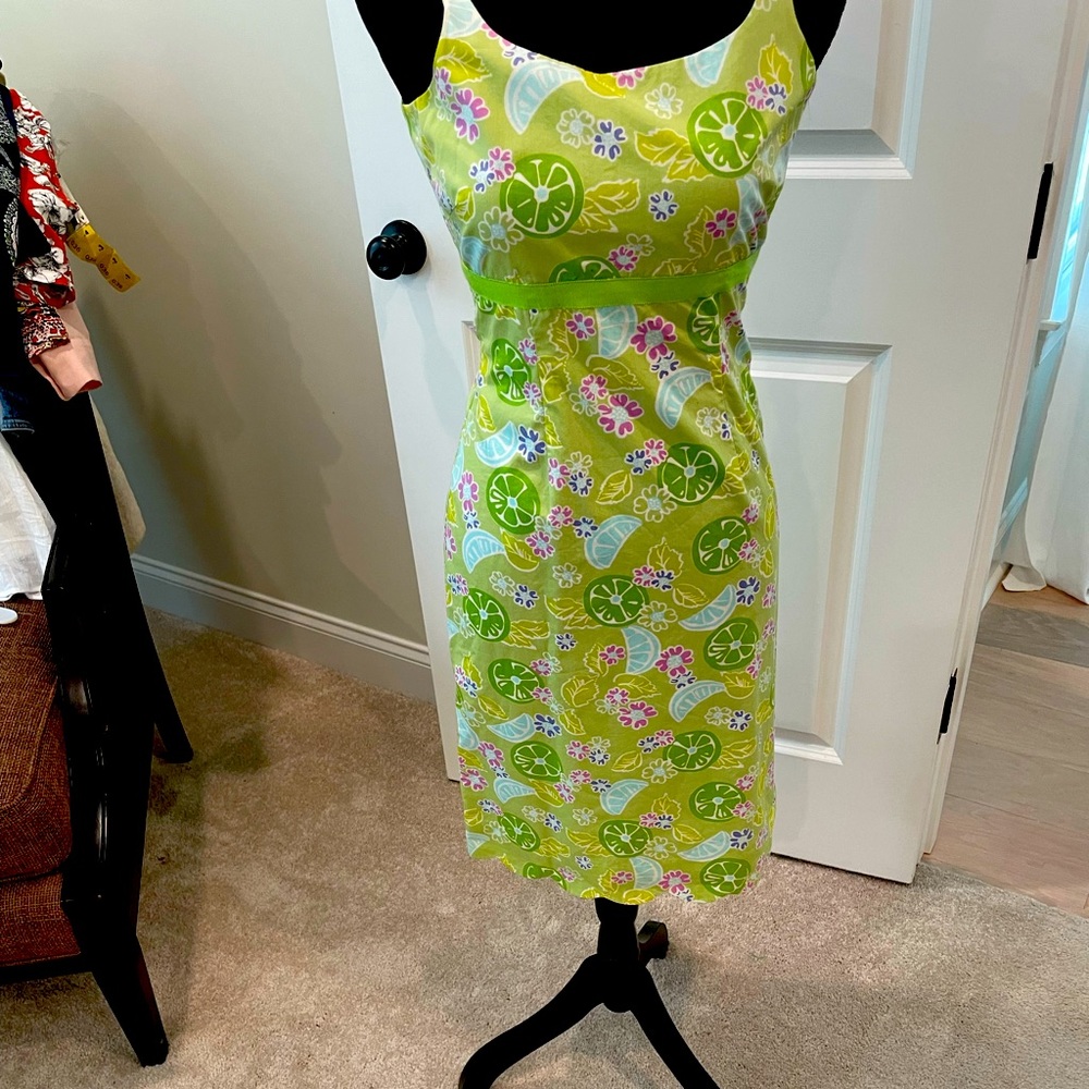 Junior Lily Pulitzer dress in good used condition.